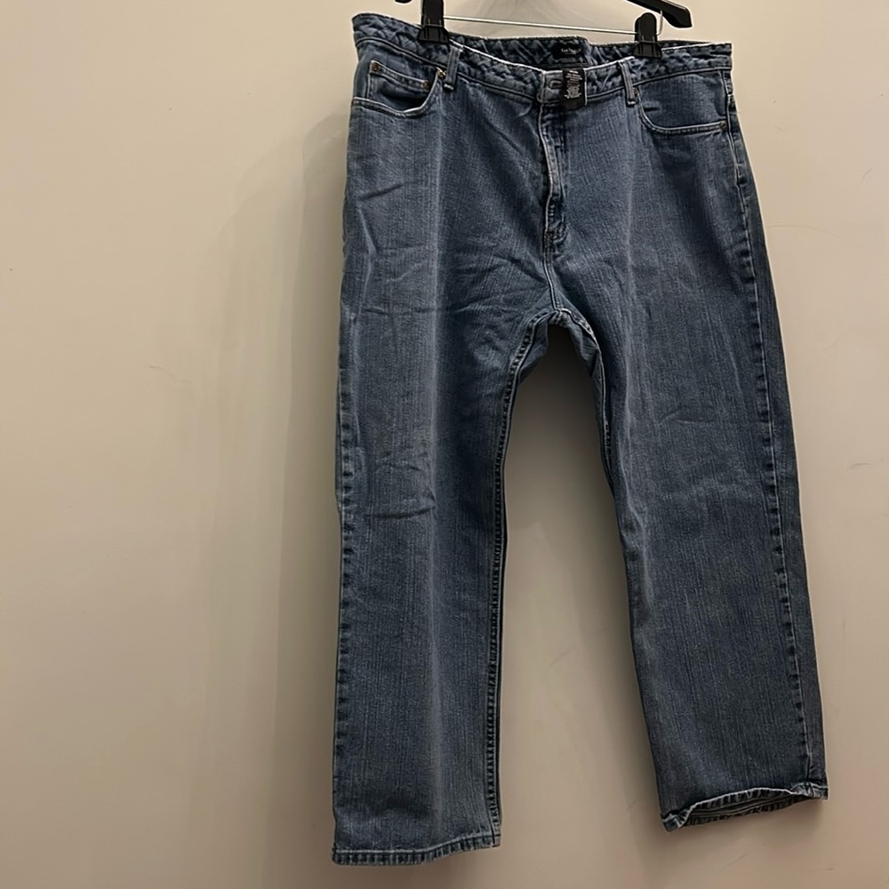 Men’s blue jeans by Van Heusen. Size 44/29